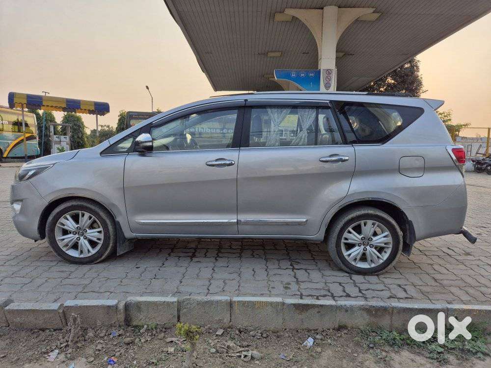 Toyota Innova Crysta 2.4 Z 7 Str, 2016, Diesel