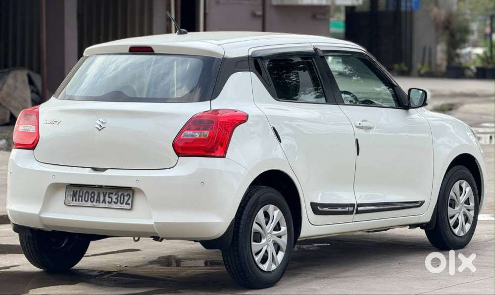 Maruti Suzuki Swift Vxi Optional, 2022, Petrol