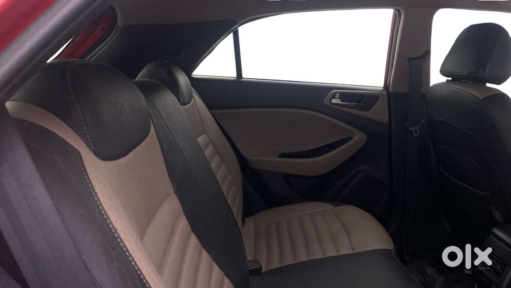 Hyundai Elite I20 1.4 Sportz (o) Crdi, 2015, Diesel