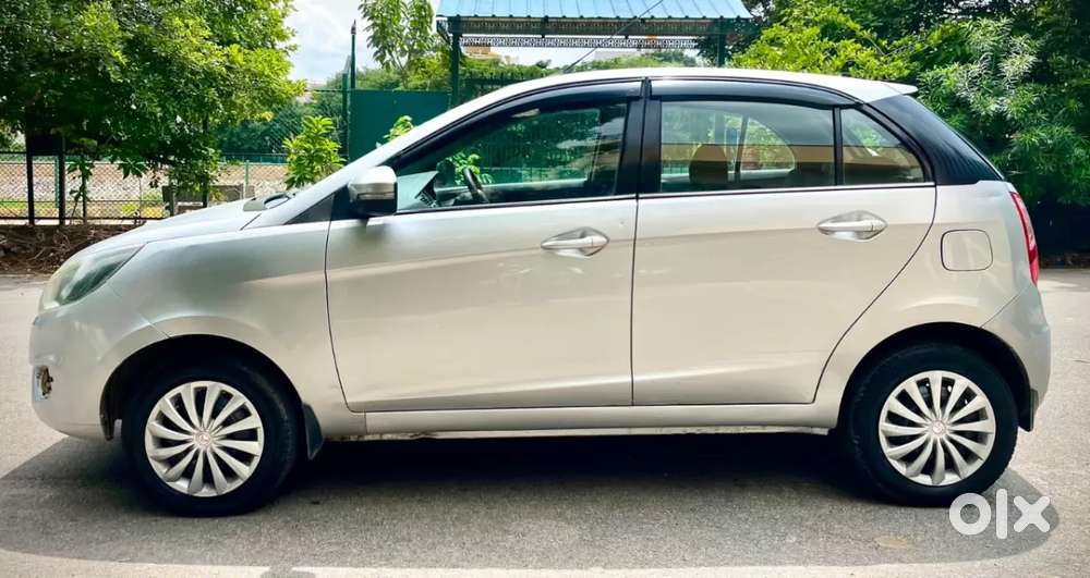 Tata Bolt Revotron Xms, 2015, Petrol