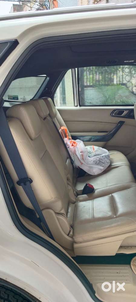 Ford Endeavour 3.2 Titanium At 4x4, 2017, Diesel