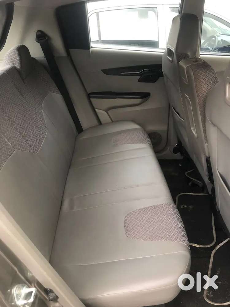 Mahindra Kuv 100 K4,2016/5 New Appolo Tyres
