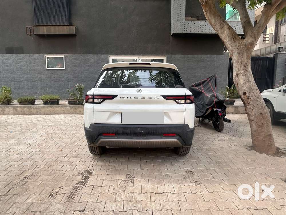 2025 Maruti Brezza Lxi  1st Owner  19,750 Km