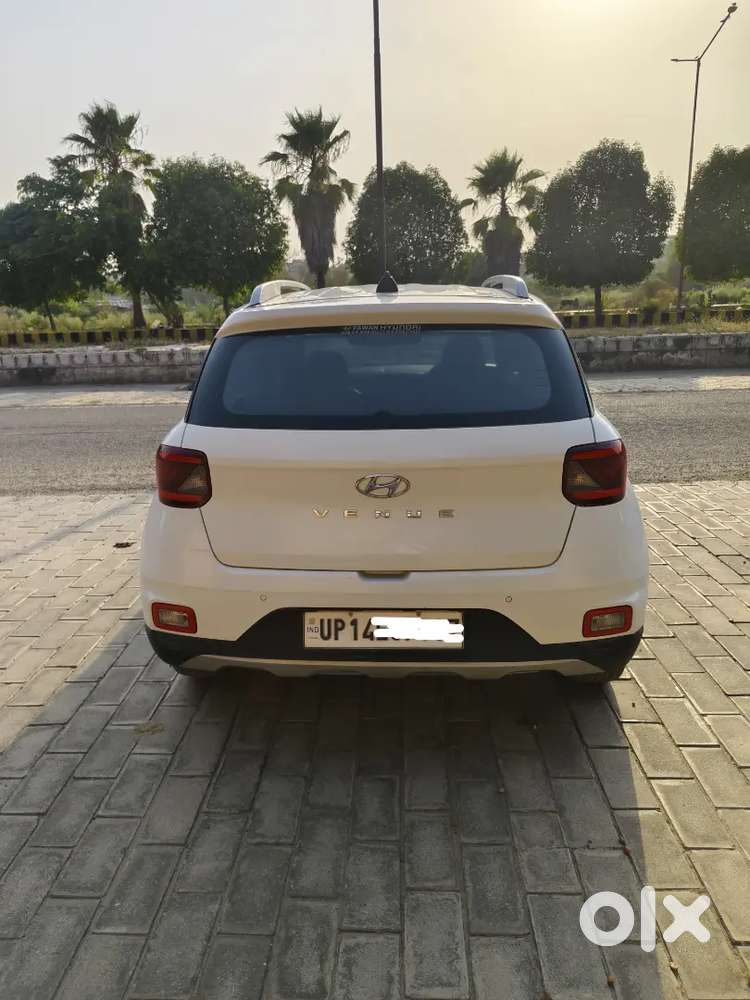 Hyundai Venue 2021 Cng & Hybrids 56000 Km Driven