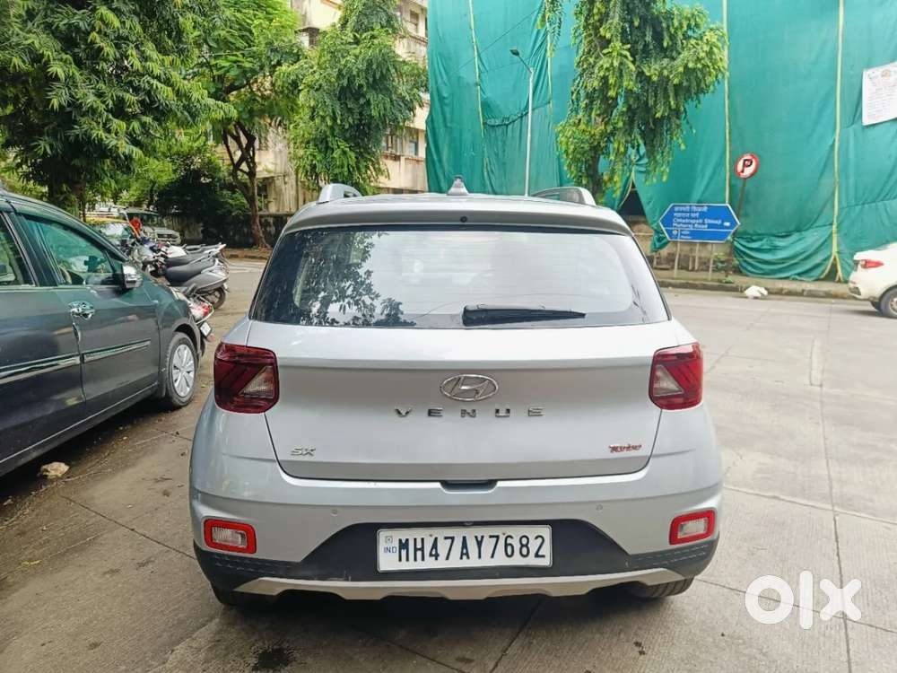 Hyundai Venue Sx (o) Mt 1.0 Turbo Dual Tone, 2021, Petrol