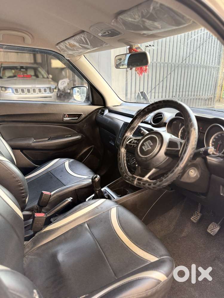 Maruti Suzuki Swift Vxi Optional, 2022, Petrol