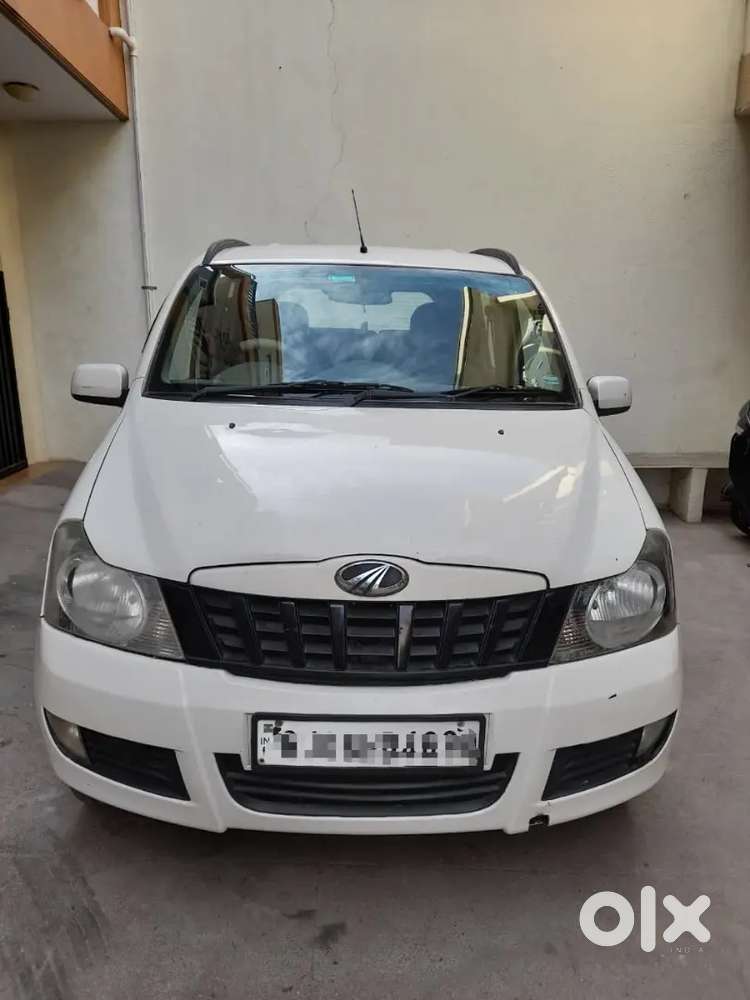 Mahindra Quanto C8 Top Model