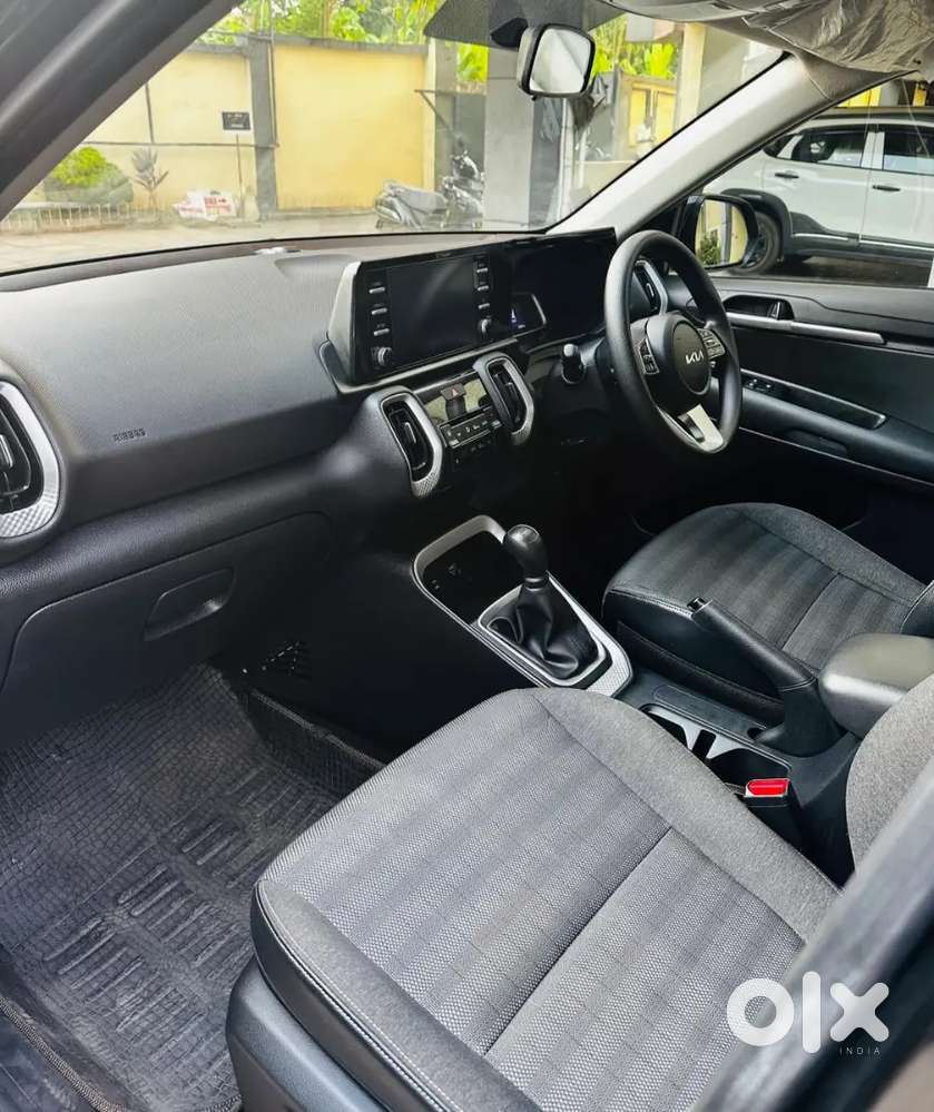 Kia Sonet
2022 Htk+
Petrol
Km. 39000
Company Service
