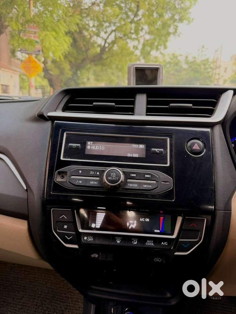 Honda Amaze Petrol (doctor Driven)