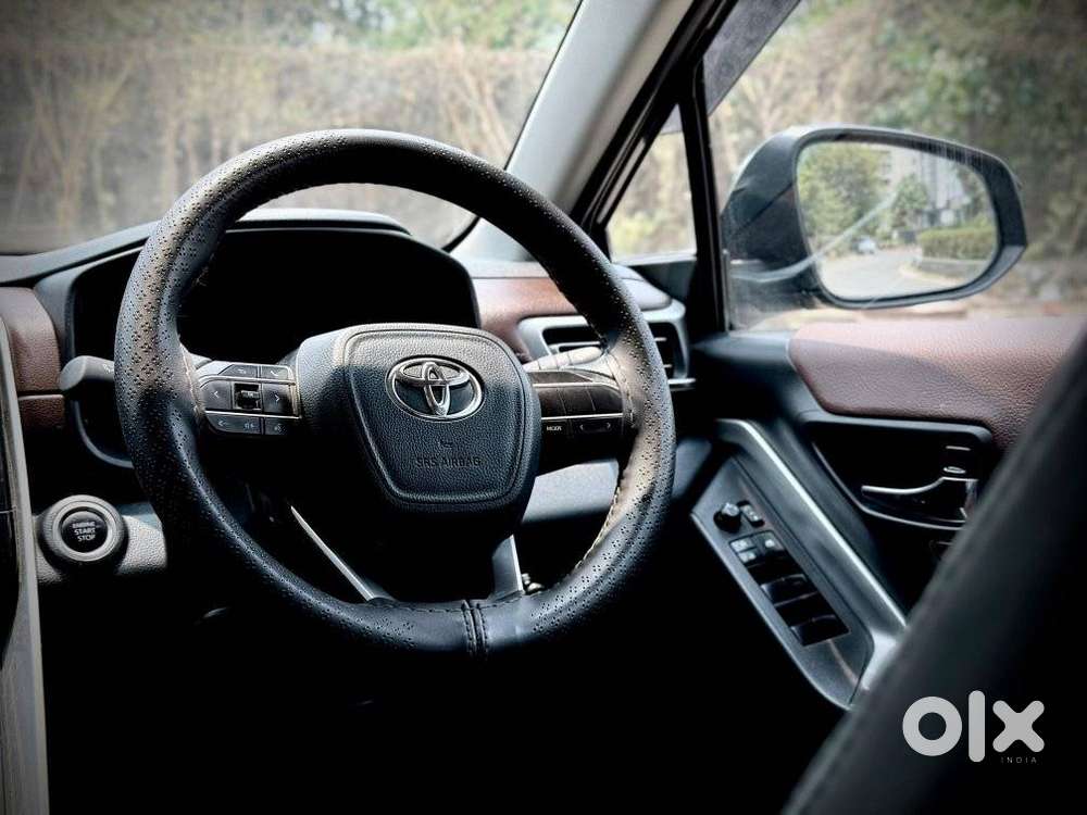 Toyota Innova Hycross Gx (o), 2024, Petrol