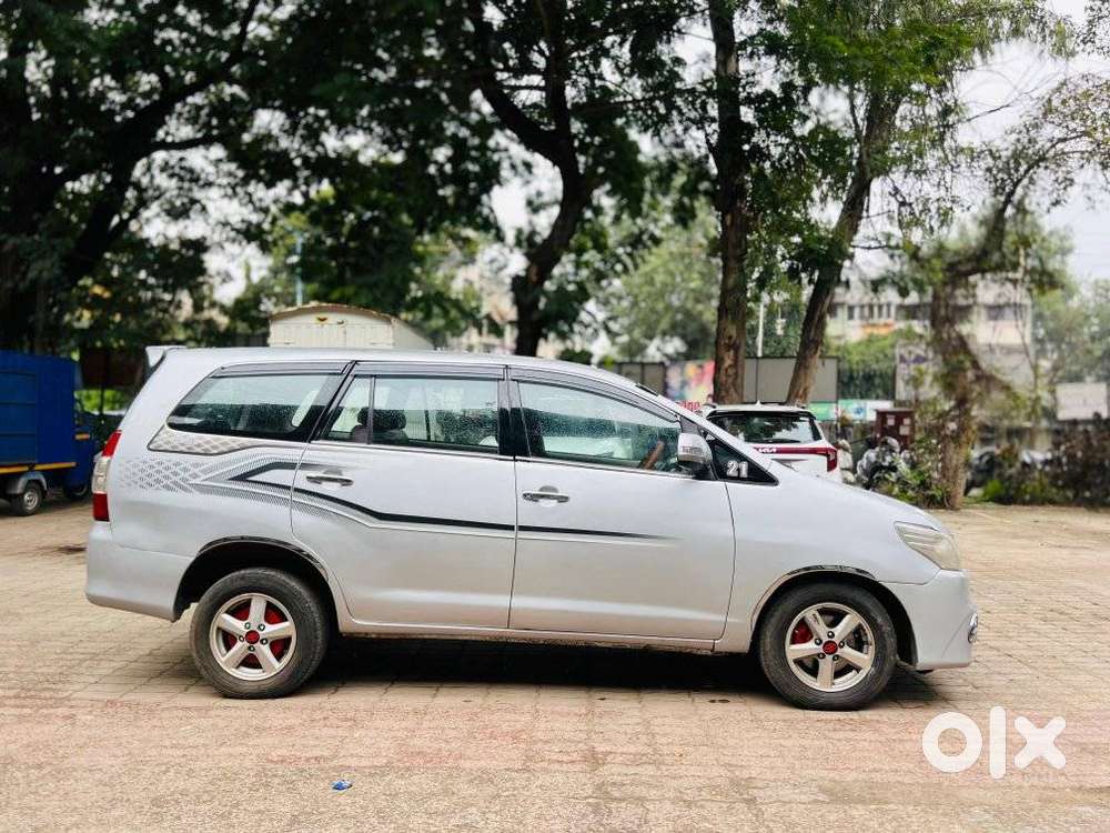 Toyota Innova 2.5 G (diesel) 8 Seater, 2010, Diesel