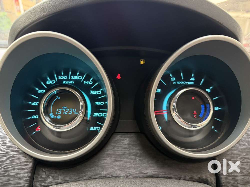 Mahindra Xuv500 2.2 W10, 2015, Diesel