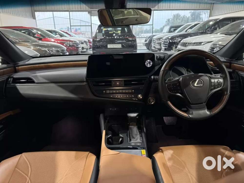 Lexus Es, 2024, Petrol