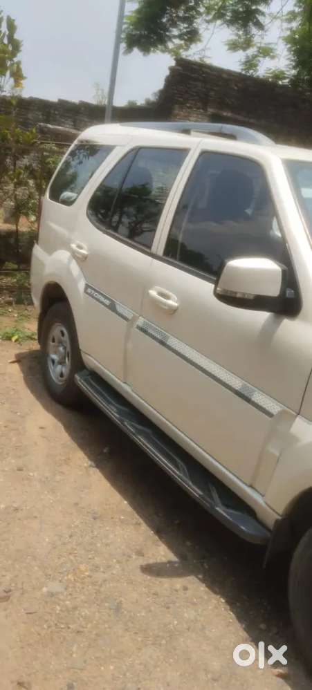 Tata Safari Storme 2018 Diesel 4x2 Model