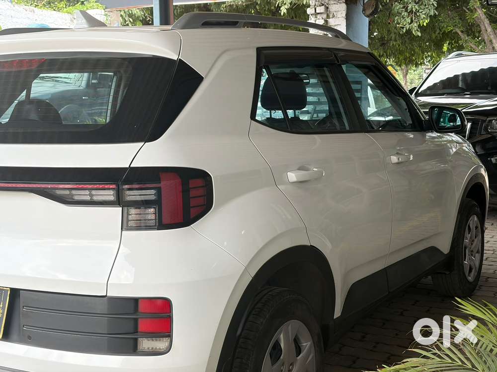 Hyundai Venue 1.2 S (o), 2023, Petrol