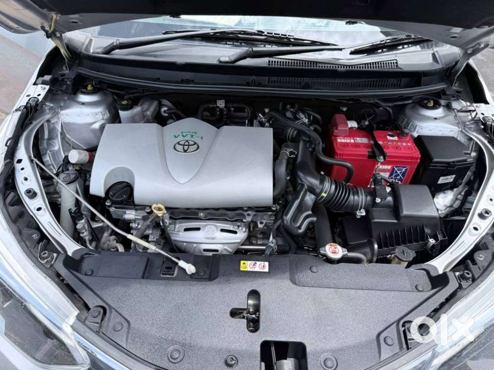 Toyota Yaris V Cvt, 2019, Petrol