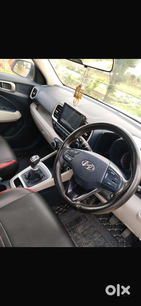 Hyundai Venue Sx (o) Mt 1.0 Turbo Dual Tone, 2020, Petrol