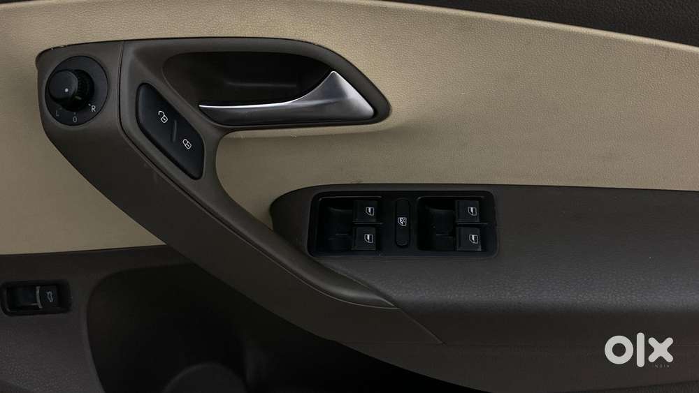 Volkswagen Vento 2013-2015 1.2 Tsi Highline At, 2013, Petrol
