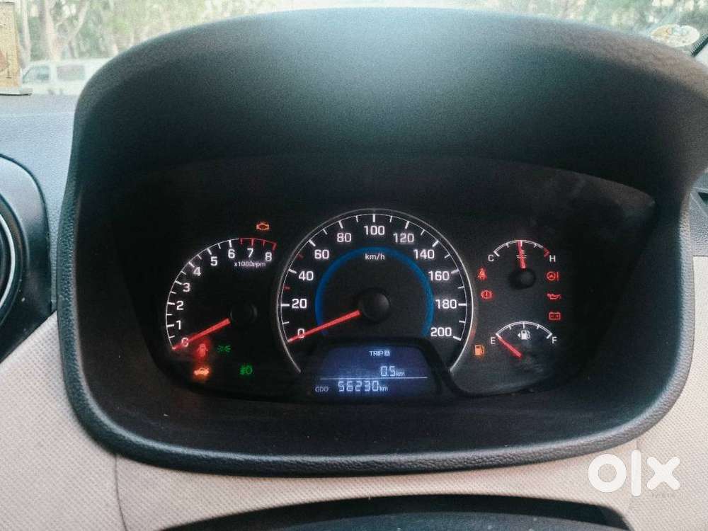 Hyundai Grand I10 2013-2016 Sportz, 2015, Petrol