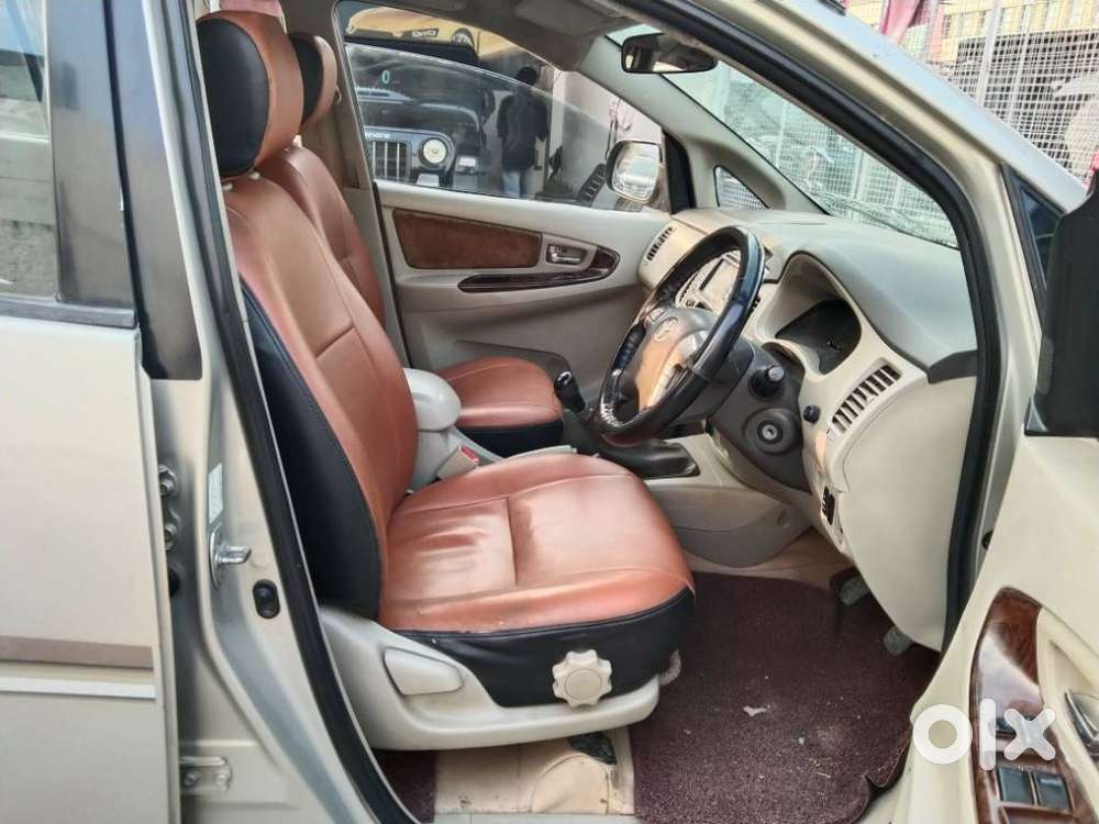 Toyota Innova 2.5 V 7 Str, 2014, Diesel