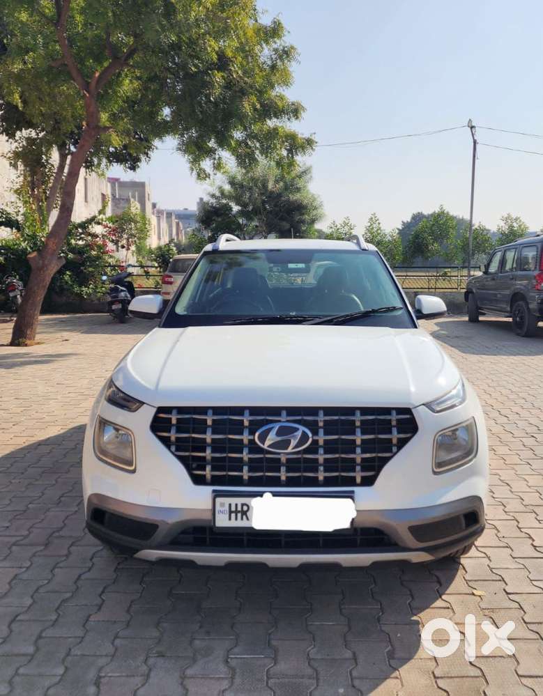 Hyundai Venue 1.2 S Plus, 2020, Petrol