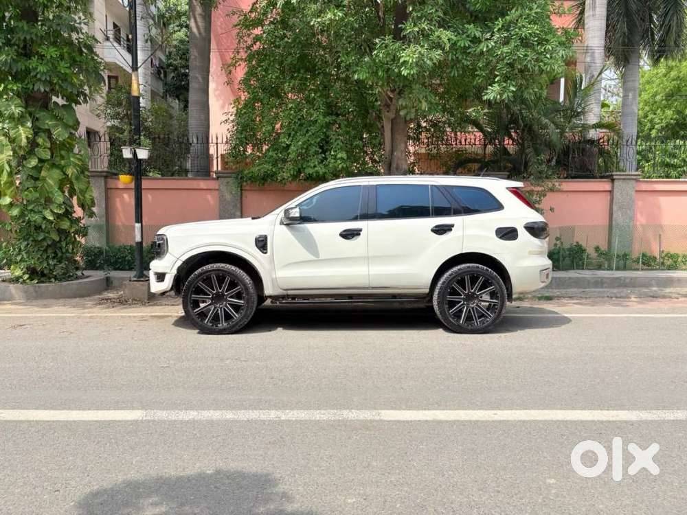 Ford Endeavour 2.2 Trend At 4x2, 2016, Diesel