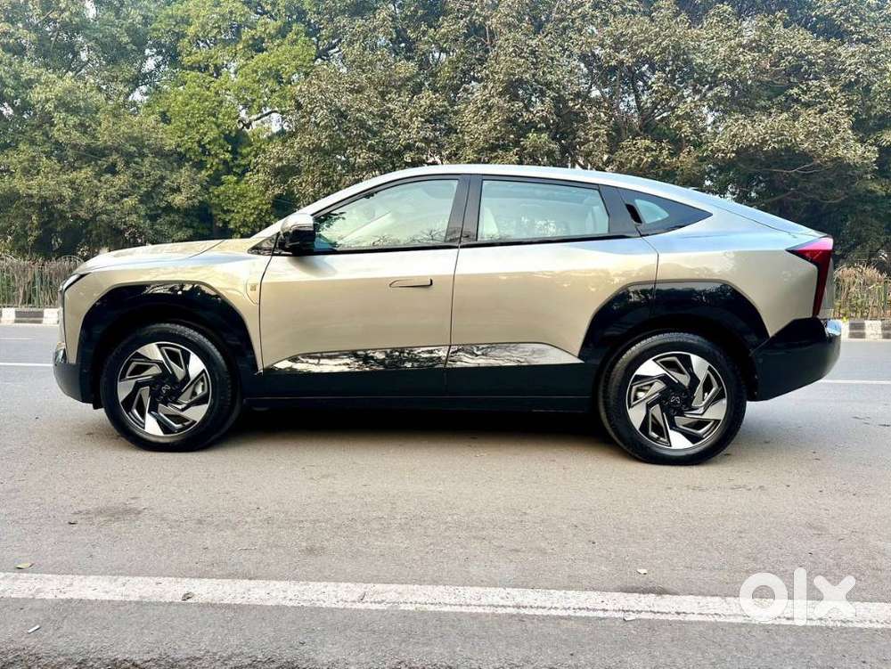 Mahindra Xev 9e Pack Three (top Model), 2025, Electric