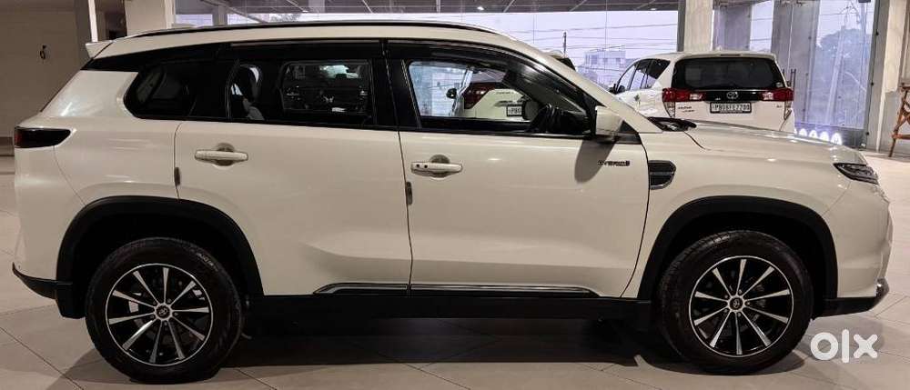 Toyota Urban Cruiser Hyryder, 2022, Petrol