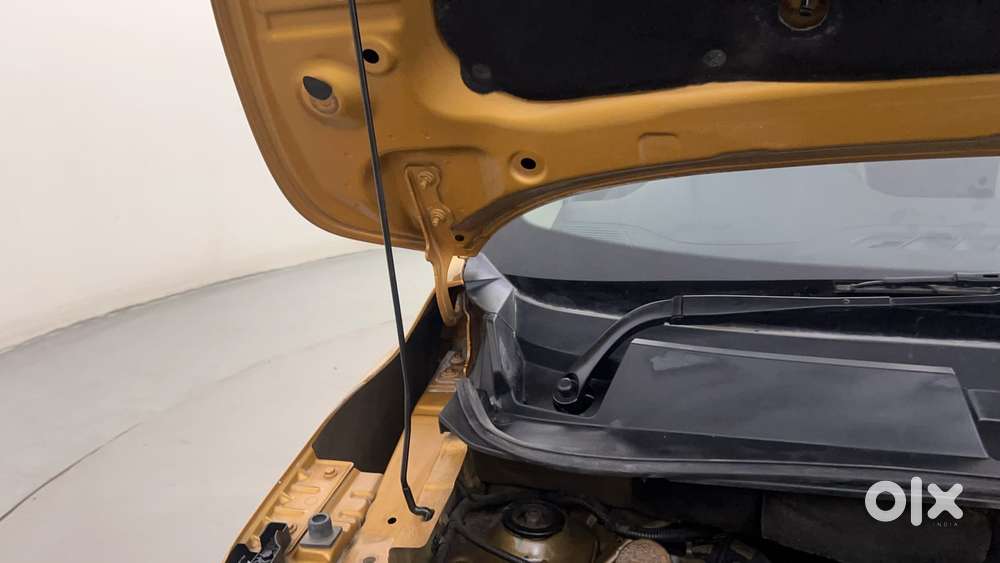Renault Triber Rxl, 2021, Petrol