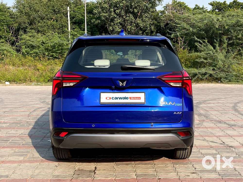 Mahindra Xuv700 2.0 Ax 7 Petrol Mt Str, 2022, Petrol