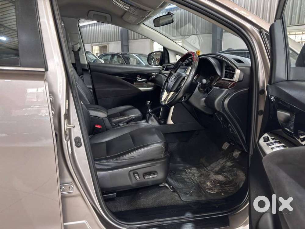 Toyota Innova Crysta 2.5z, 2017, Diesel