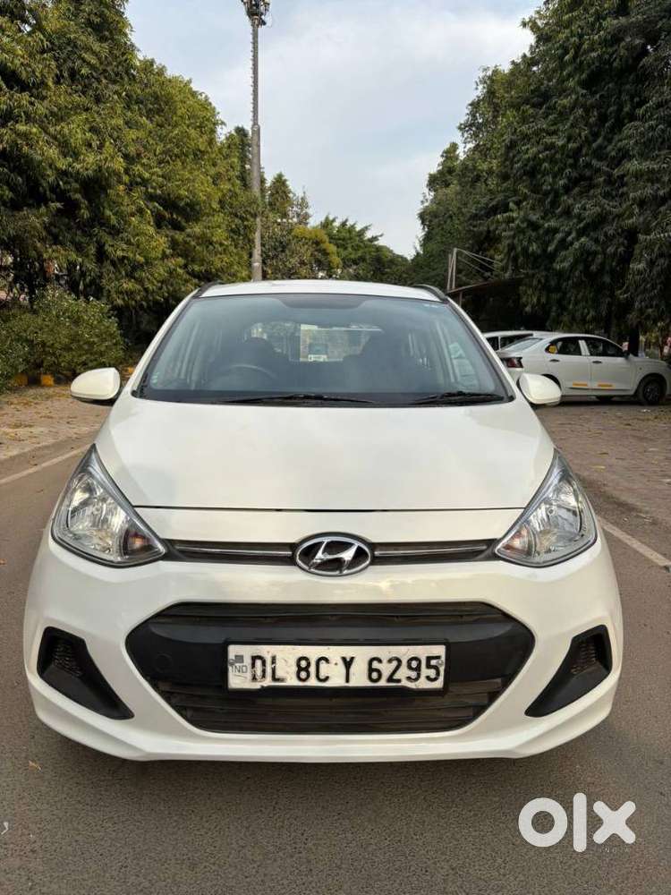 Hyundai Grand I10 Sportz Edition, 2016, Petrol