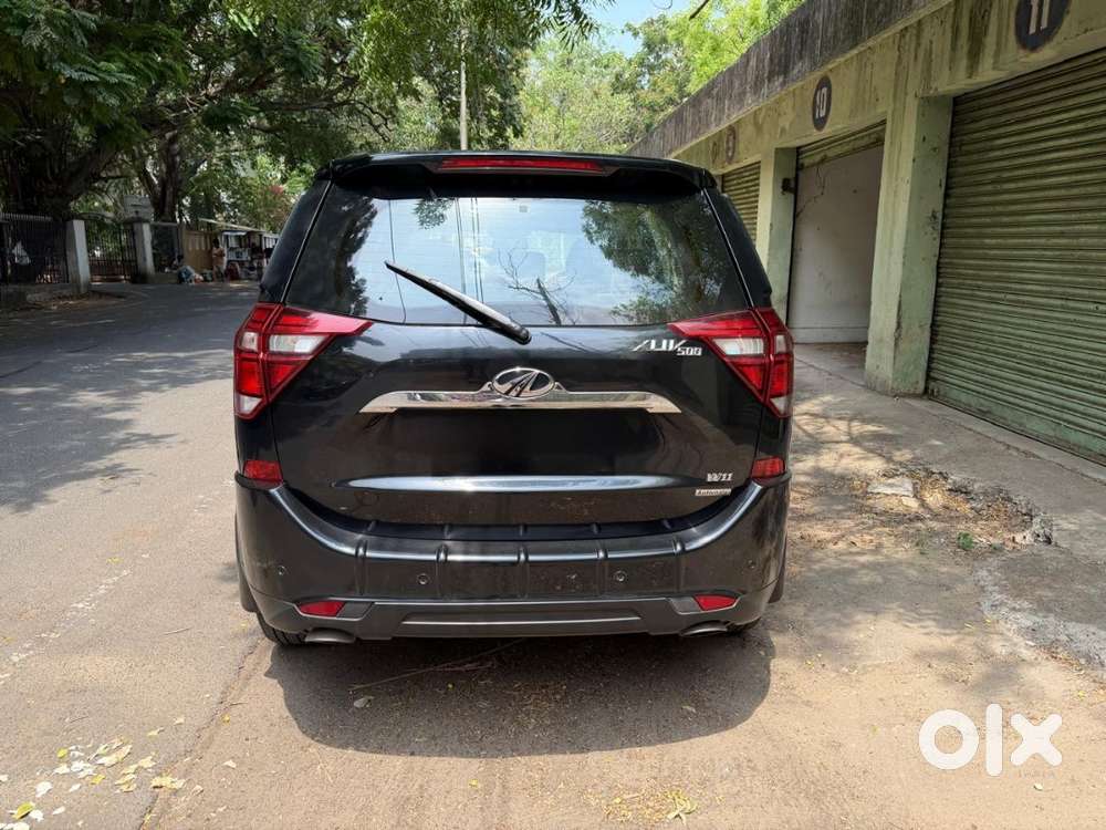 Mahindra Xuv500 W11(o)  2019 Diesel 37300 Km Driven
