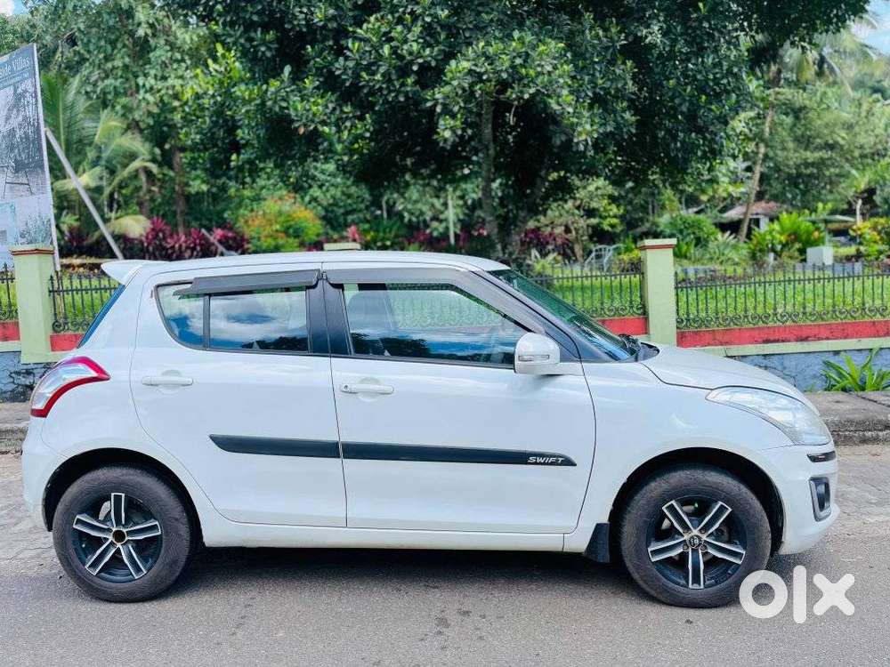 Maruti Suzuki Swift Vxi, 2016, Petrol