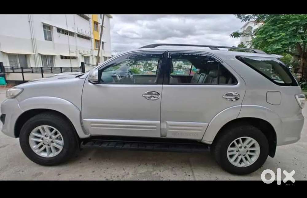 Toyota Fortuner 2012 Diesel 90000 Km Driven