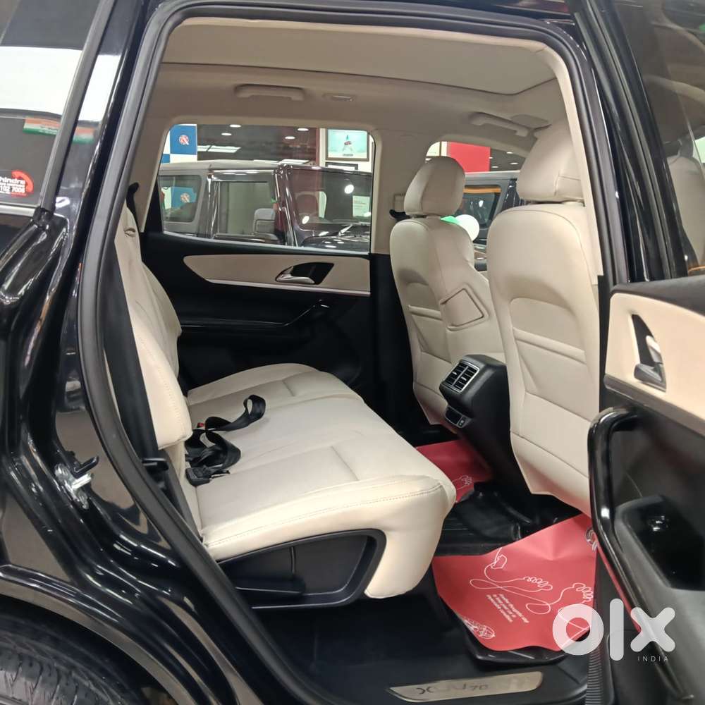 Mahindra Xuv700 2.0 Ax 7 Petrol At Luxury Pack Str, 2024, Petrol