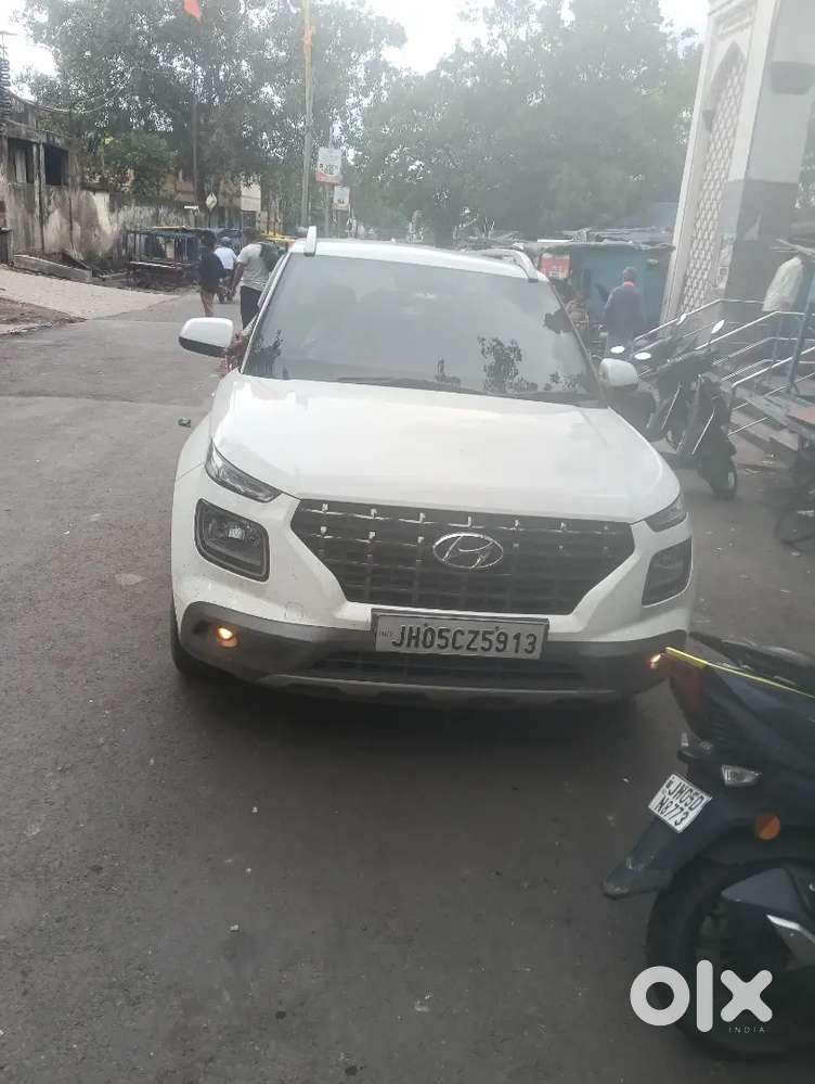 Hyundai Venue Petrol Manual 2022 Model
