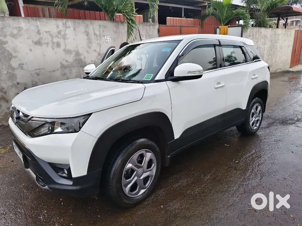 Maruti Suzuki Brezza Lxi 2024