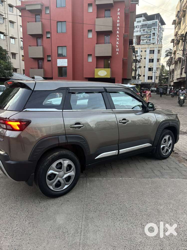 Maruti Suzuki Brezza 1.5 Vxi Smart Hybrid, 2023, Petrol