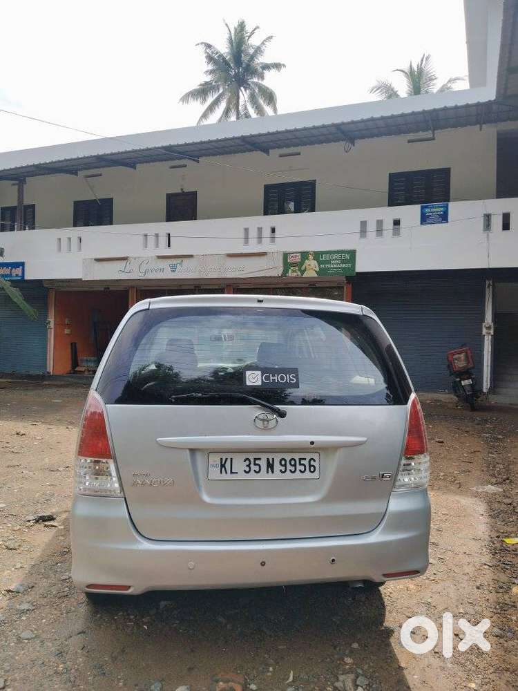 Toyota Innova 2.5 G (diesel) 8 Seater, 2012, Diesel