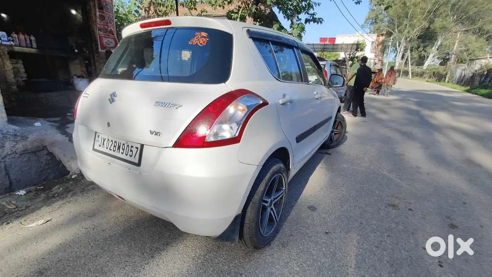 Maruti Suzuki Swift 2016