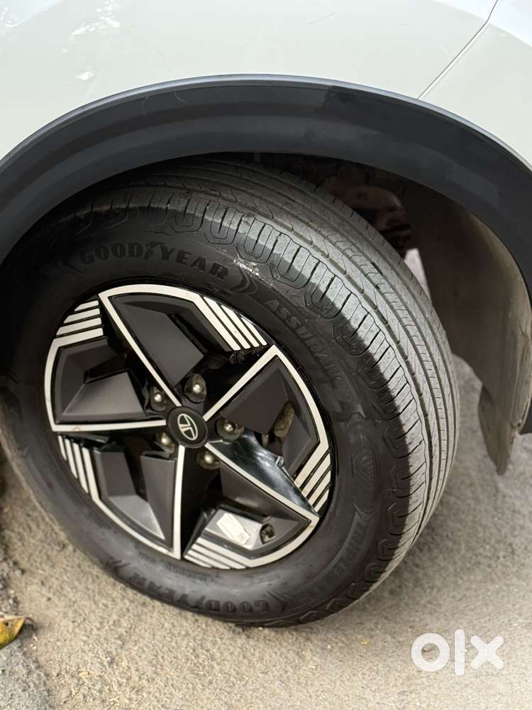 Tata Nexon, 2023, Petrol