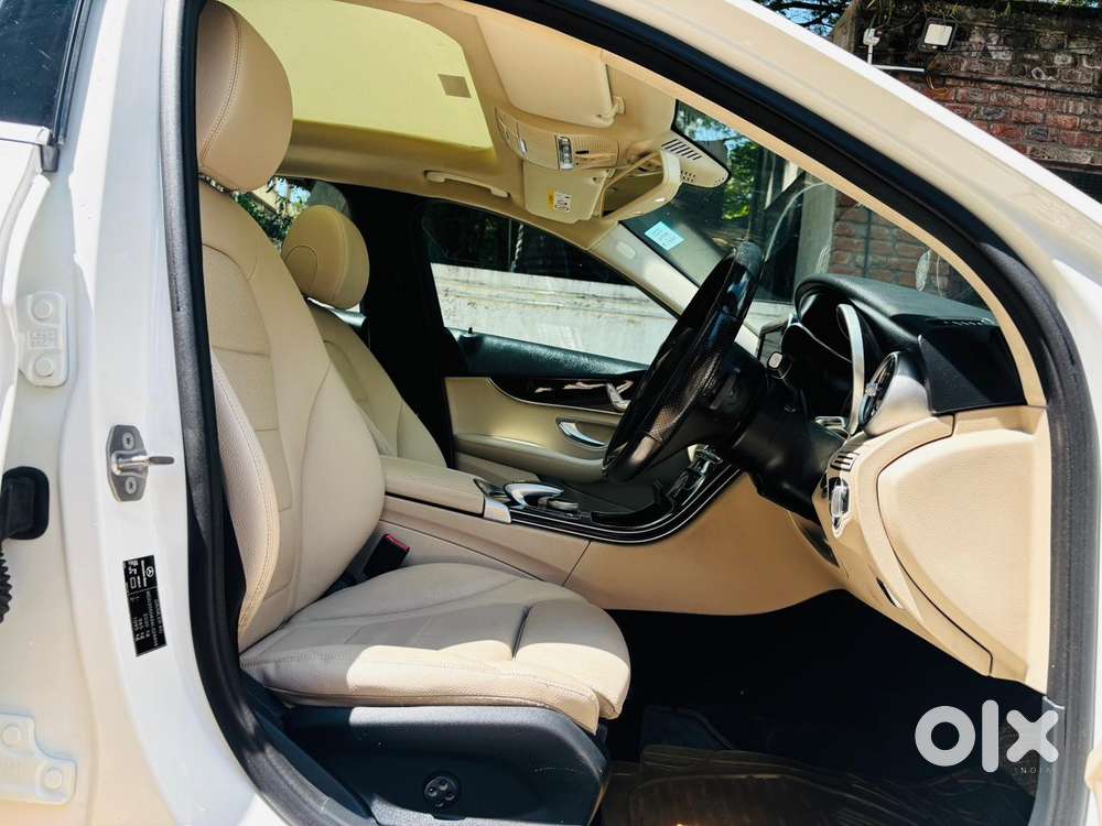 Mercedes-benz C-class [2014-2018] 2.0 C200 Avantgarde, 2017, Petrol