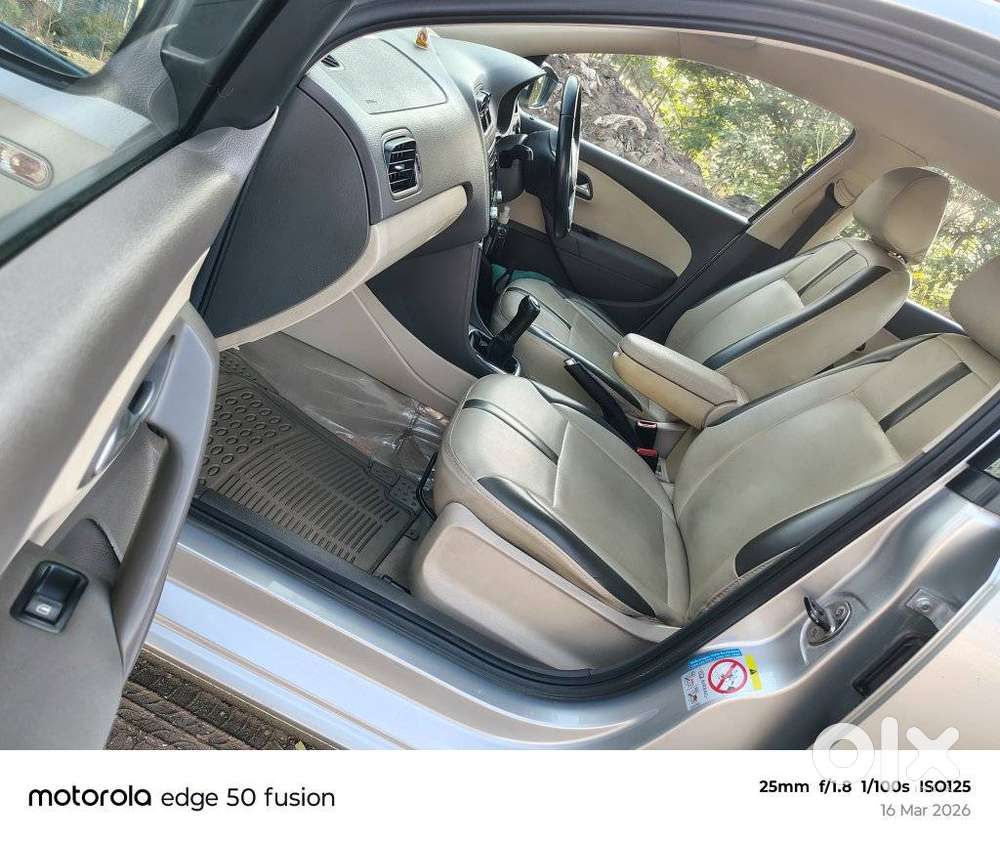 Volkswagen Vento 2010-2013 Petrol Highline, 2011, Petrol
