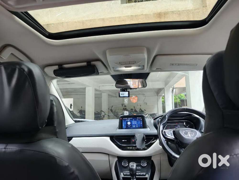 Tata Nexon 1.2 Xz Plus Dual Tone (o)