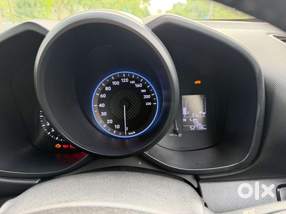 Hyundai Venue S (o) 1.2 Petrol Knight Edition, 2021, Petrol