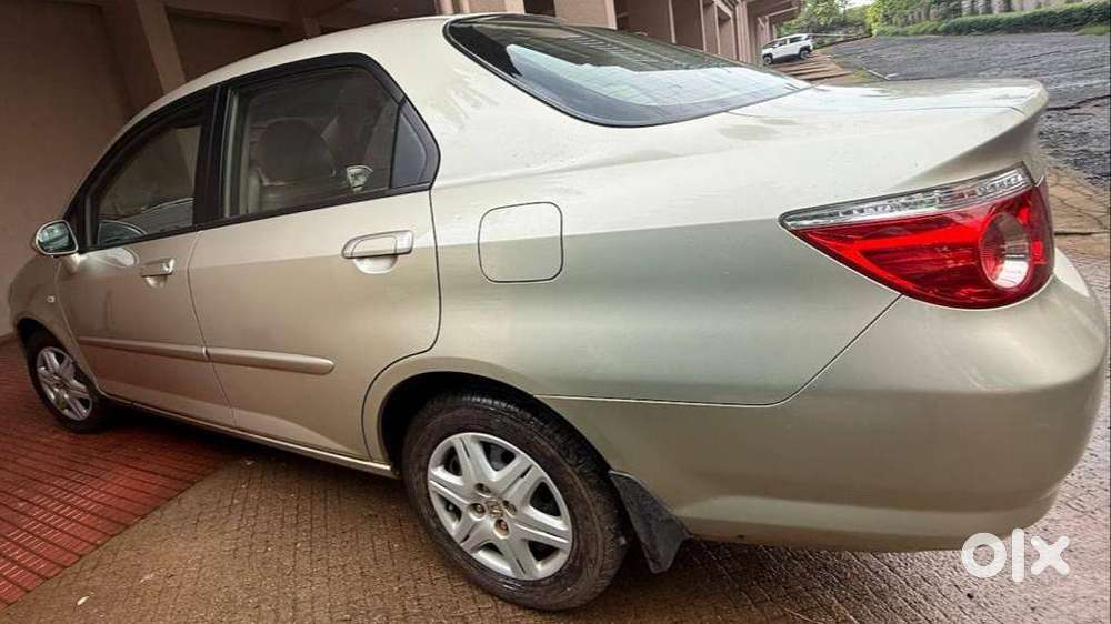 Honda City Zx 2006 Petrol Well Maintained