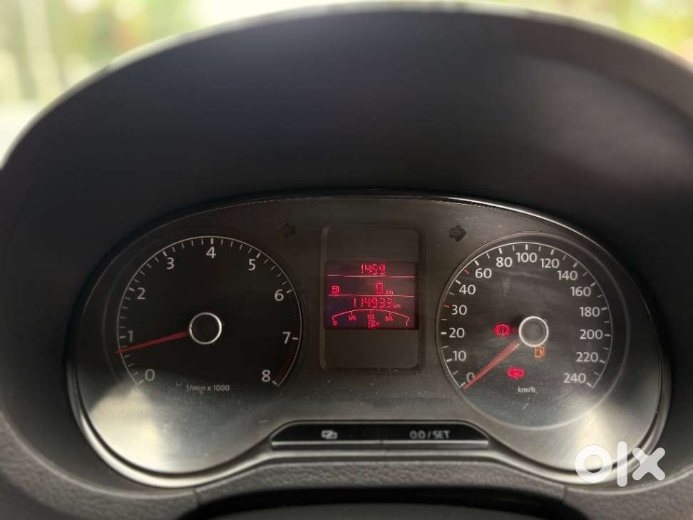 Volkswagen Polo Petrol Highline 1.6l, 2012