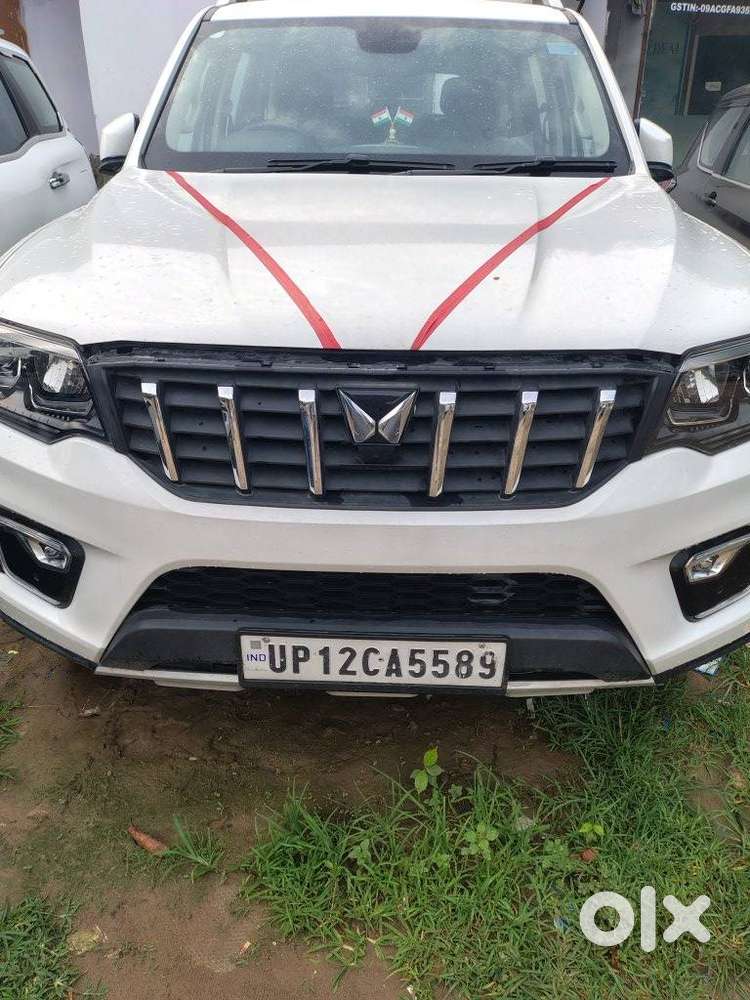 Mahindra Scorpio N Z8 Petrol At 7 Str, 2025, Petrol