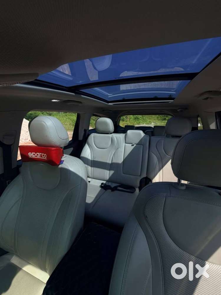 Mahindra Xuv700 2.2 Ax 7 Diesel At Luxury Pack Str Awd, 2024, Diesel